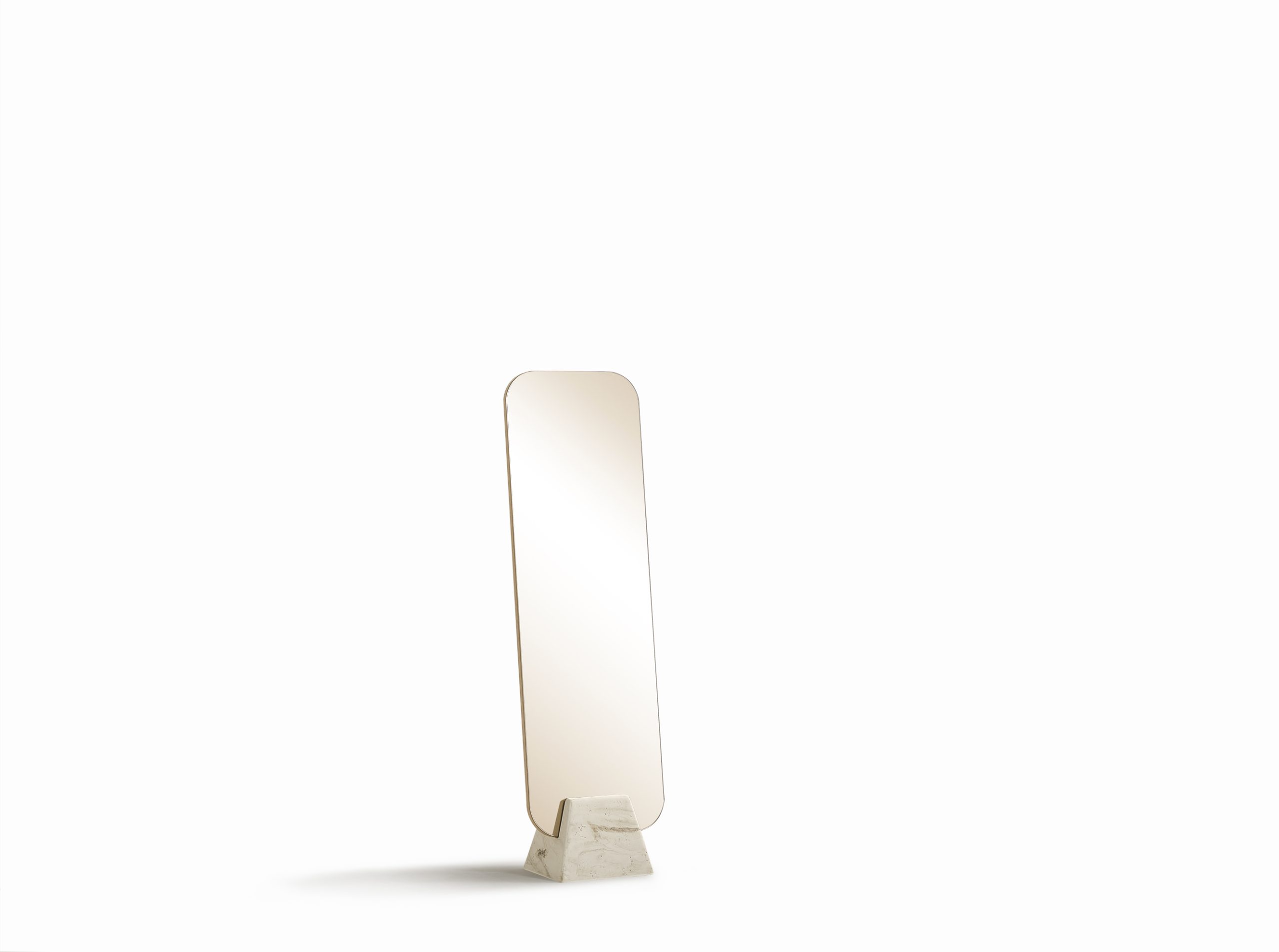 NEK-024363-scaled